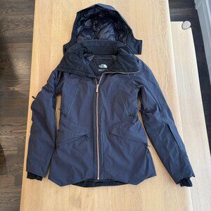 The North Face - Women's Slim Fit Ski Jacket w Hood - Black, Rose Gold - S